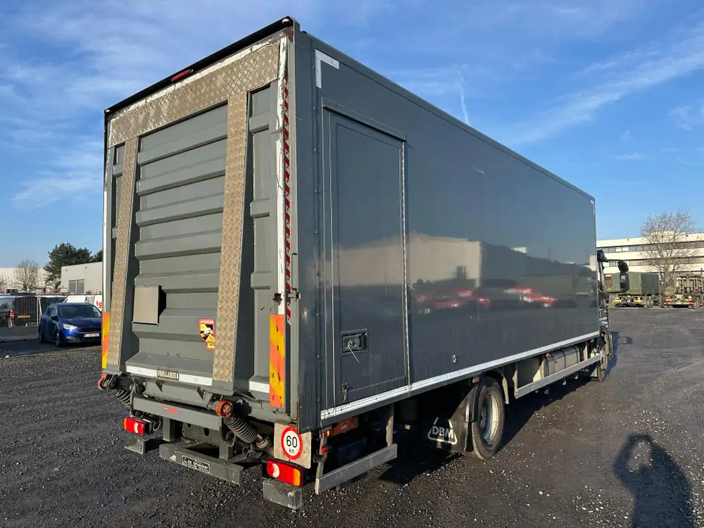 Iveco ML120E280 *Hayon 2000 kg*280 CV*caisse 7m8 - Kamion vagonetë: foto 5 Iveco ML120E280 *Hayon 2000 kg*280 CV*caisse 7m8 - Kamion vagonetë: foto 5