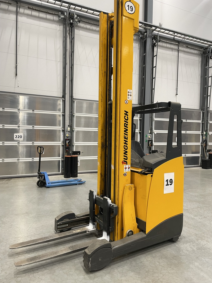 JUNGHEINRICH ETV214 - Pirun ritërheqës: foto 3 JUNGHEINRICH ETV214 - Pirun ritërheqës: foto 3