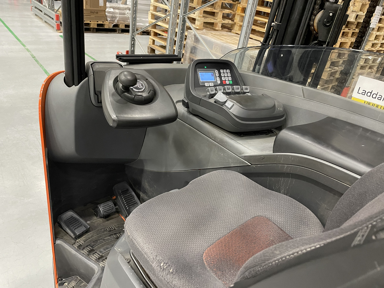 TOYOTA BT-RRE 160E - Pirun ritërheqës: foto 2 TOYOTA BT-RRE 160E - Pirun ritërheqës: foto 2