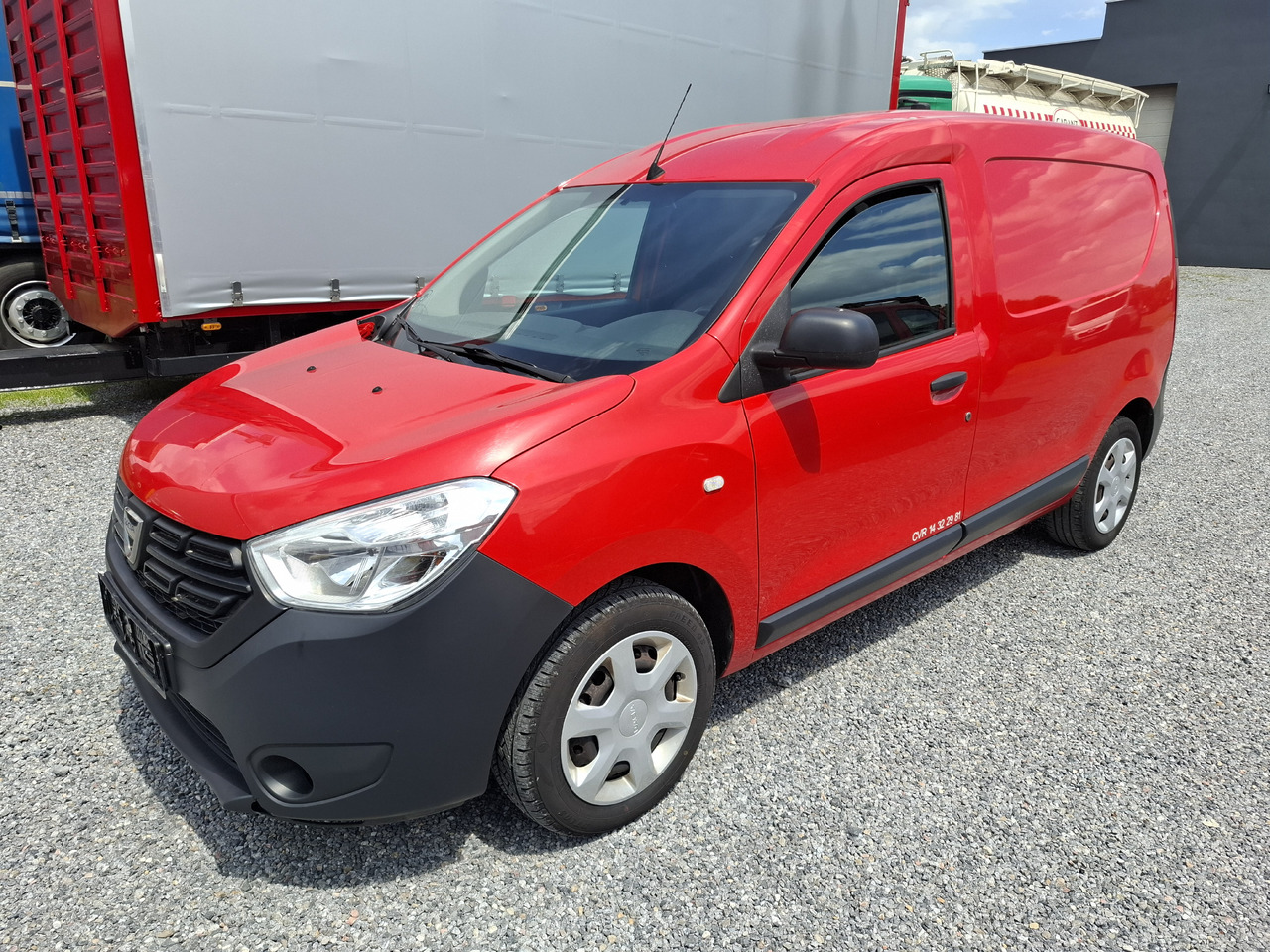 DACIA Dokker 1.5 DCI - Kamioncine me kontinier: foto 3 DACIA Dokker 1.5 DCI - Kamioncine me kontinier: foto 3