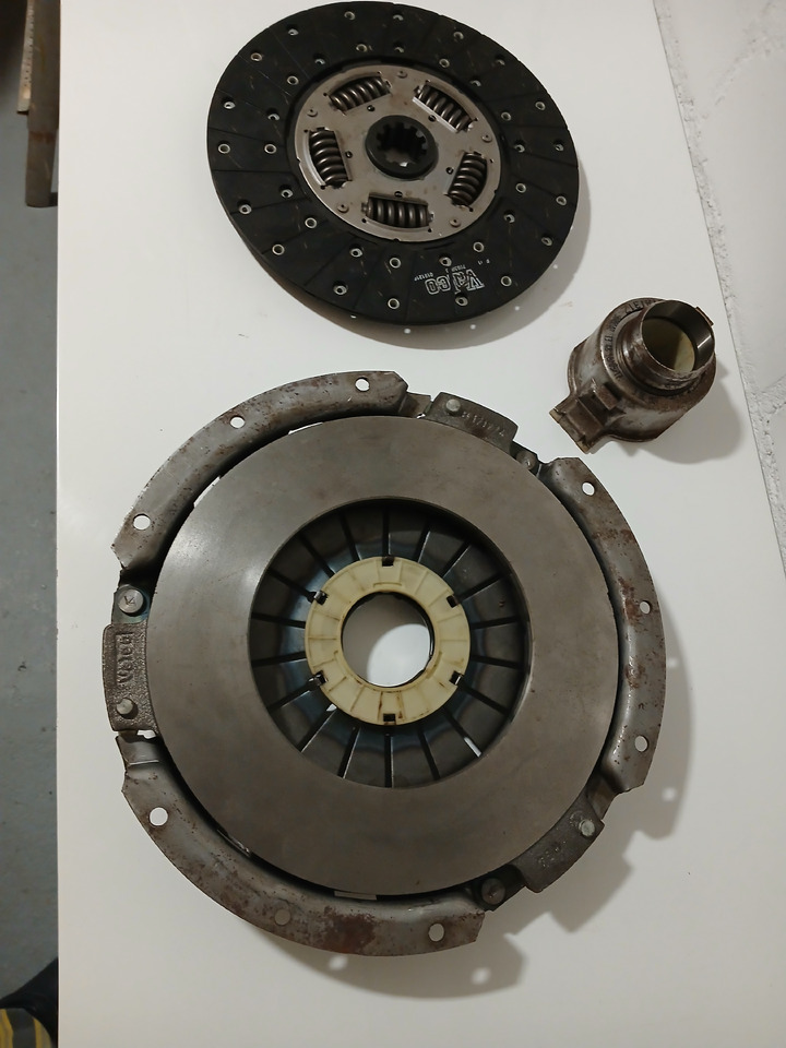 Clutchkit DT790503 for IVECO Eurocargo - Transmisioni: foto 2 Clutchkit DT790503 for IVECO Eurocargo - Transmisioni: foto 2