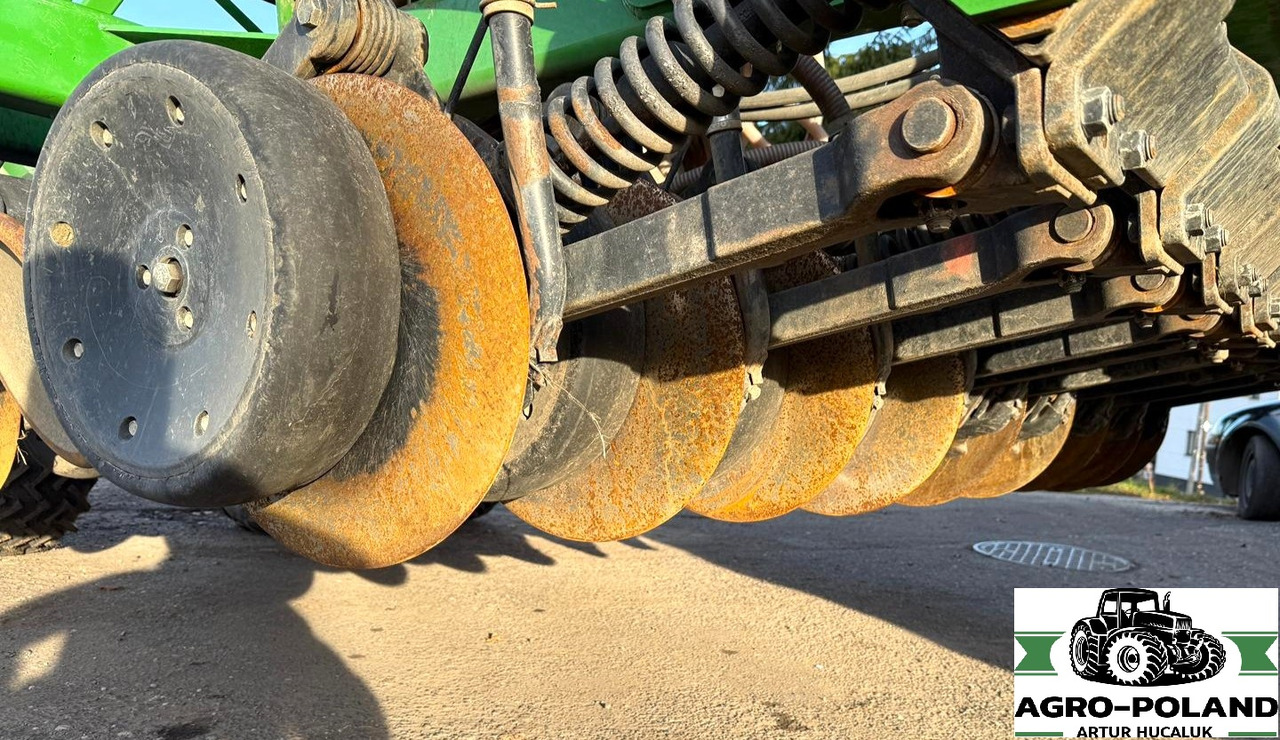 JOHN DEERE 750A - 2017 ROK - 6 M - 2649 H - GREENSTAR/ISOBUS - NOWSZY MODEL - Mbjellëse në radhë: foto 5 JOHN DEERE 750A - 2017 ROK - 6 M - 2649 H - GREENSTAR/ISOBUS - NOWSZY MODEL - Mbjellëse në radhë: foto 5