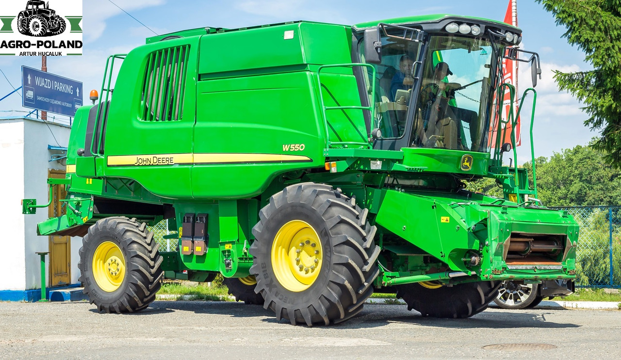 JOHN DEERE W 550 - 2981 h - 5,5 M - 2011 ROK - Autokombajnë: foto 1 JOHN DEERE W 550 - 2981 h - 5,5 M - 2011 ROK - Autokombajnë: foto 1