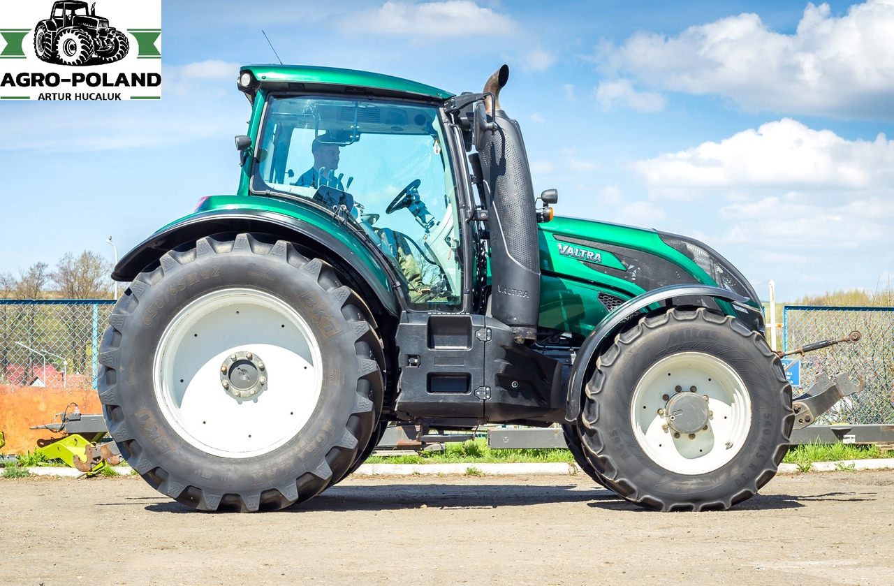 VALTRA T214 - 2016 ROK - 4950 h - Traktor: foto 4 VALTRA T214 - 2016 ROK - 4950 h - Traktor: foto 4