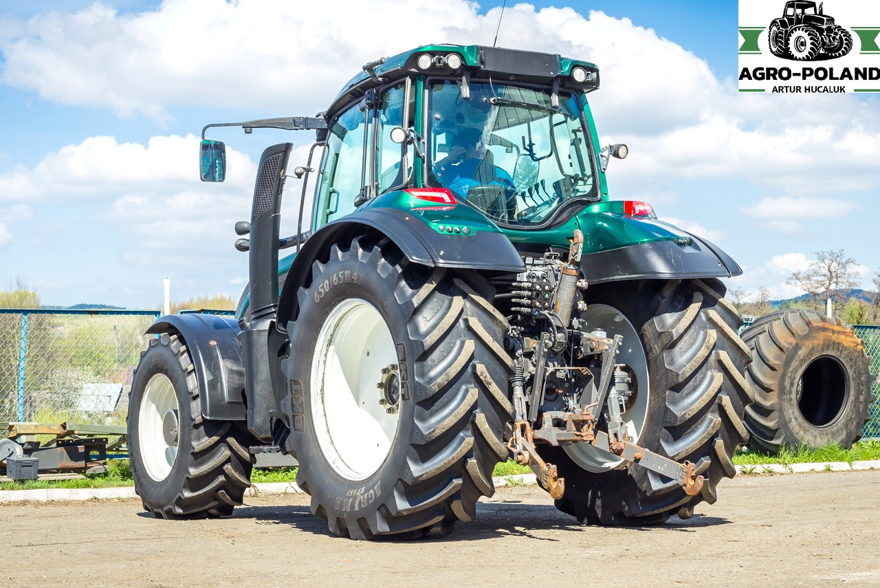 VALTRA T214 - 2016 ROK - 4950 h - Traktor: foto 3 VALTRA T214 - 2016 ROK - 4950 h - Traktor: foto 3