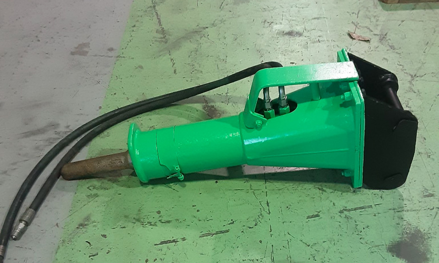 MONTABERT BRP70 - Çekiç hidraulik: foto 1 MONTABERT BRP70 - Çekiç hidraulik: foto 1