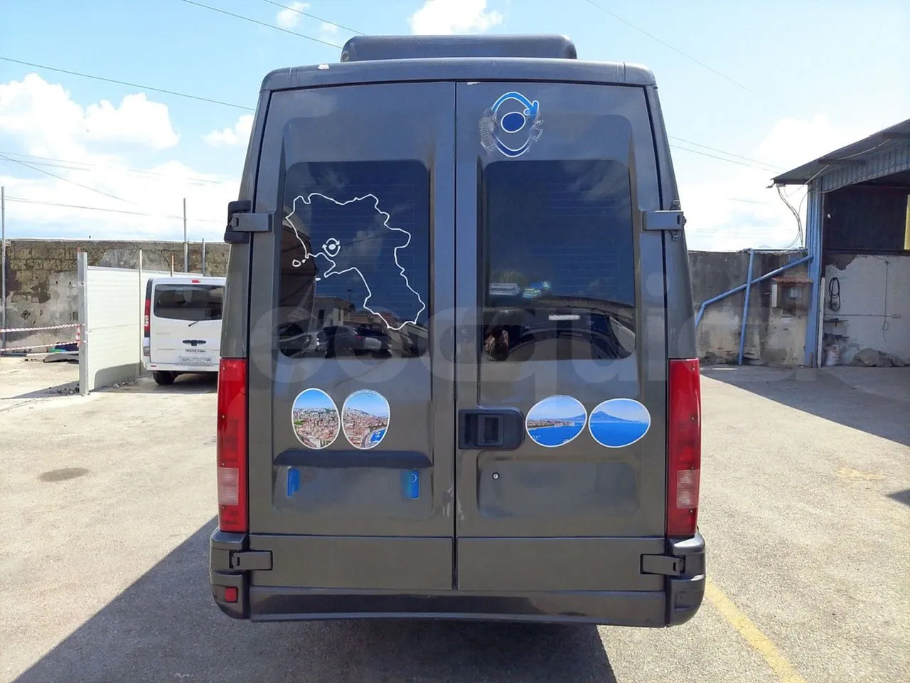 Iveco Daily - Minibus, Furgon pasagjerësh: foto 5 Iveco Daily - Minibus, Furgon pasagjerësh: foto 5