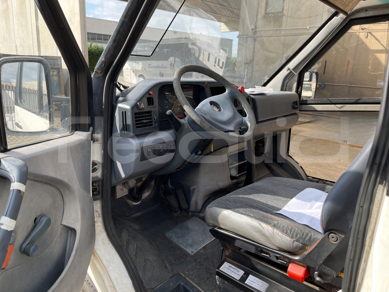 Minibus, Furgon pasagjerësh Mercedes-Benz 414T: foto 13