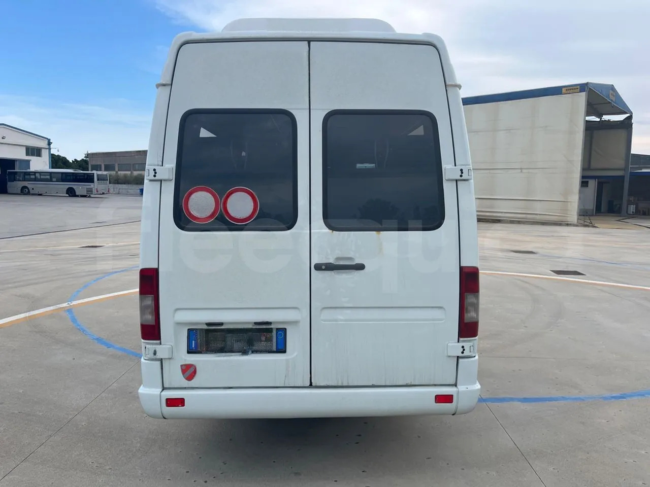 Mercedes-Benz Sprinter - Minibus, Furgon pasagjerësh: foto 5 Mercedes-Benz Sprinter - Minibus, Furgon pasagjerësh: foto 5