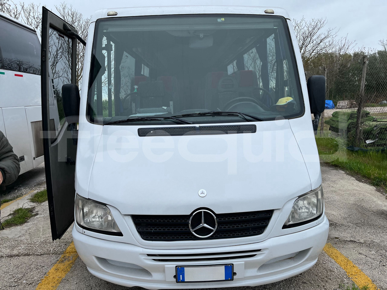 Mercedes-Benz Sprinter - Minibus, Furgon pasagjerësh: foto 1 Mercedes-Benz Sprinter - Minibus, Furgon pasagjerësh: foto 1