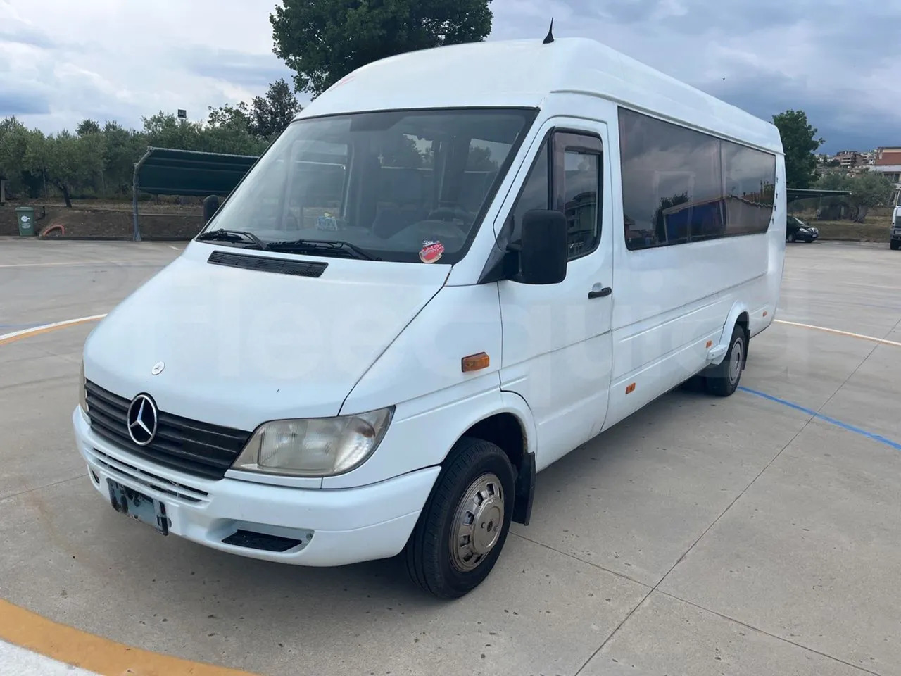 Mercedes-Benz Sprinter - Minibus, Furgon pasagjerësh: foto 4 Mercedes-Benz Sprinter - Minibus, Furgon pasagjerësh: foto 4