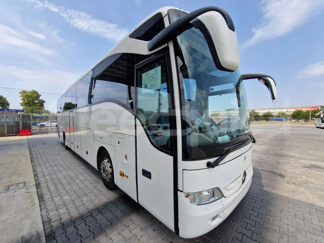 Mercedes-Benz Tourismo - Autobus urban: foto 1 Mercedes-Benz Tourismo - Autobus urban: foto 1