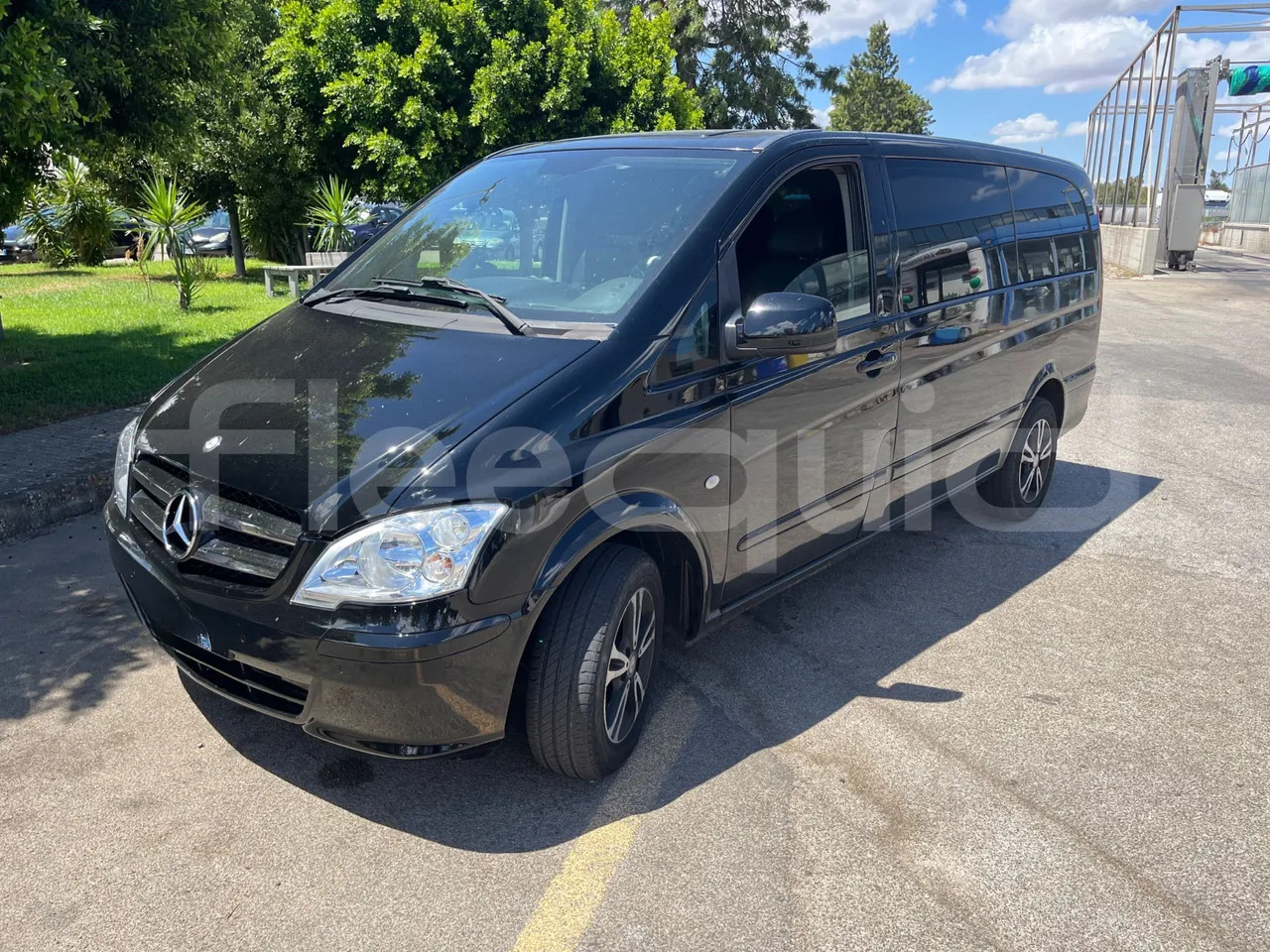 Mercedes-Benz Vito - Minibus, Furgon pasagjerësh: foto 4 Mercedes-Benz Vito - Minibus, Furgon pasagjerësh: foto 4