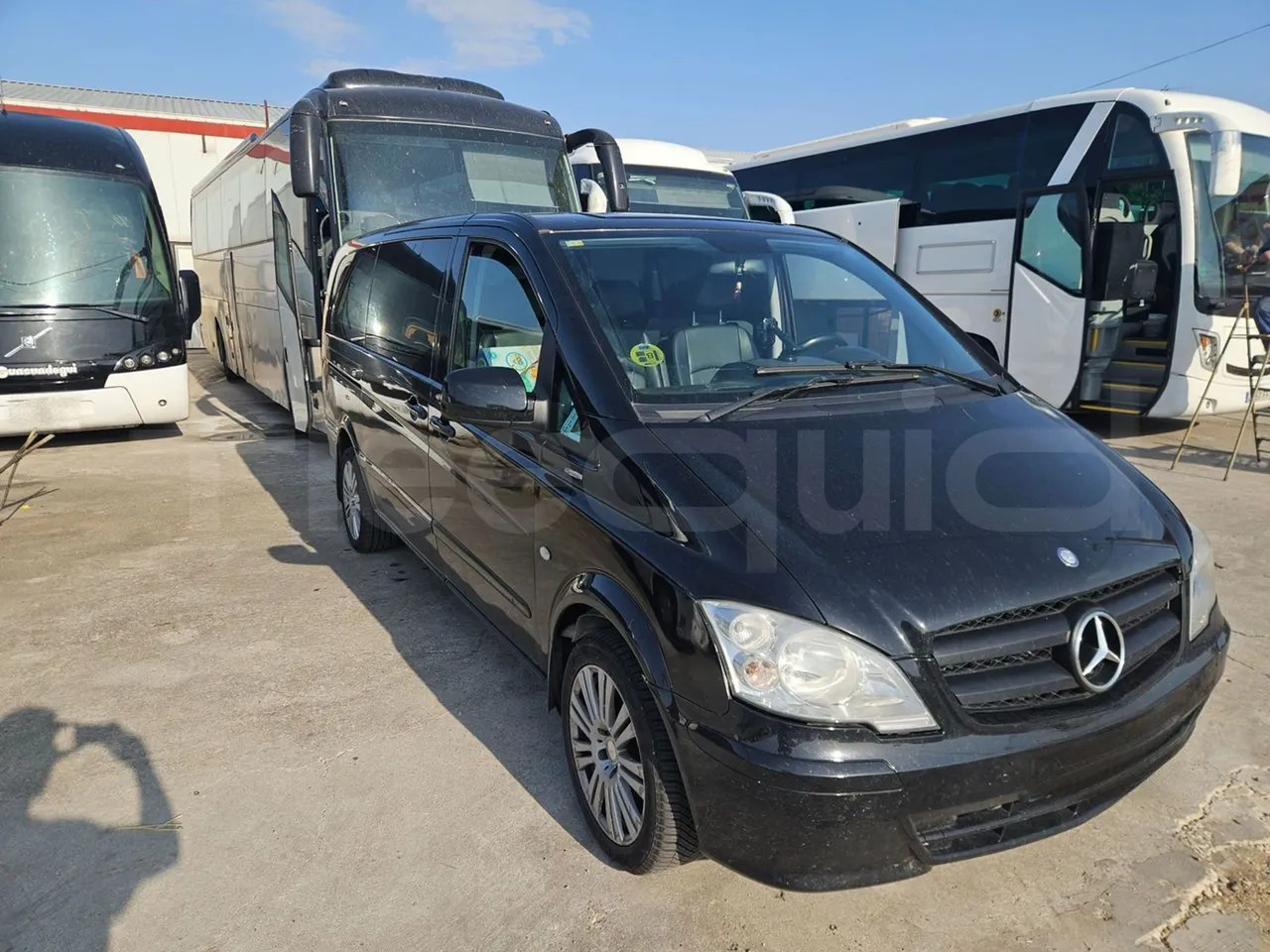 Mercedes-Benz Vito Tourer - Minibus, Furgon pasagjerësh: foto 1 Mercedes-Benz Vito Tourer - Minibus, Furgon pasagjerësh: foto 1