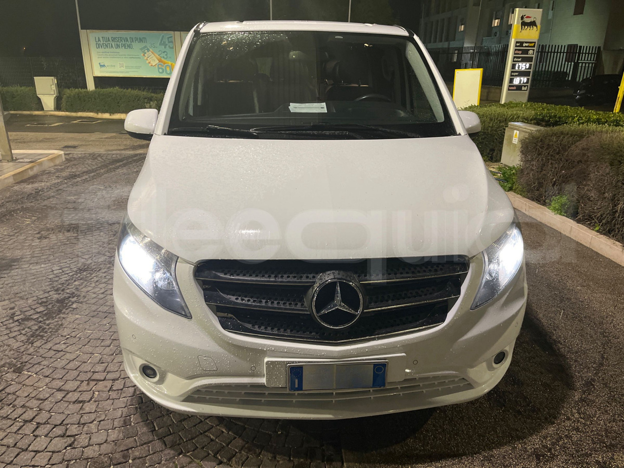 Mercedes-Benz Vito Tourer - Minibus, Furgon pasagjerësh: foto 2 Mercedes-Benz Vito Tourer - Minibus, Furgon pasagjerësh: foto 2