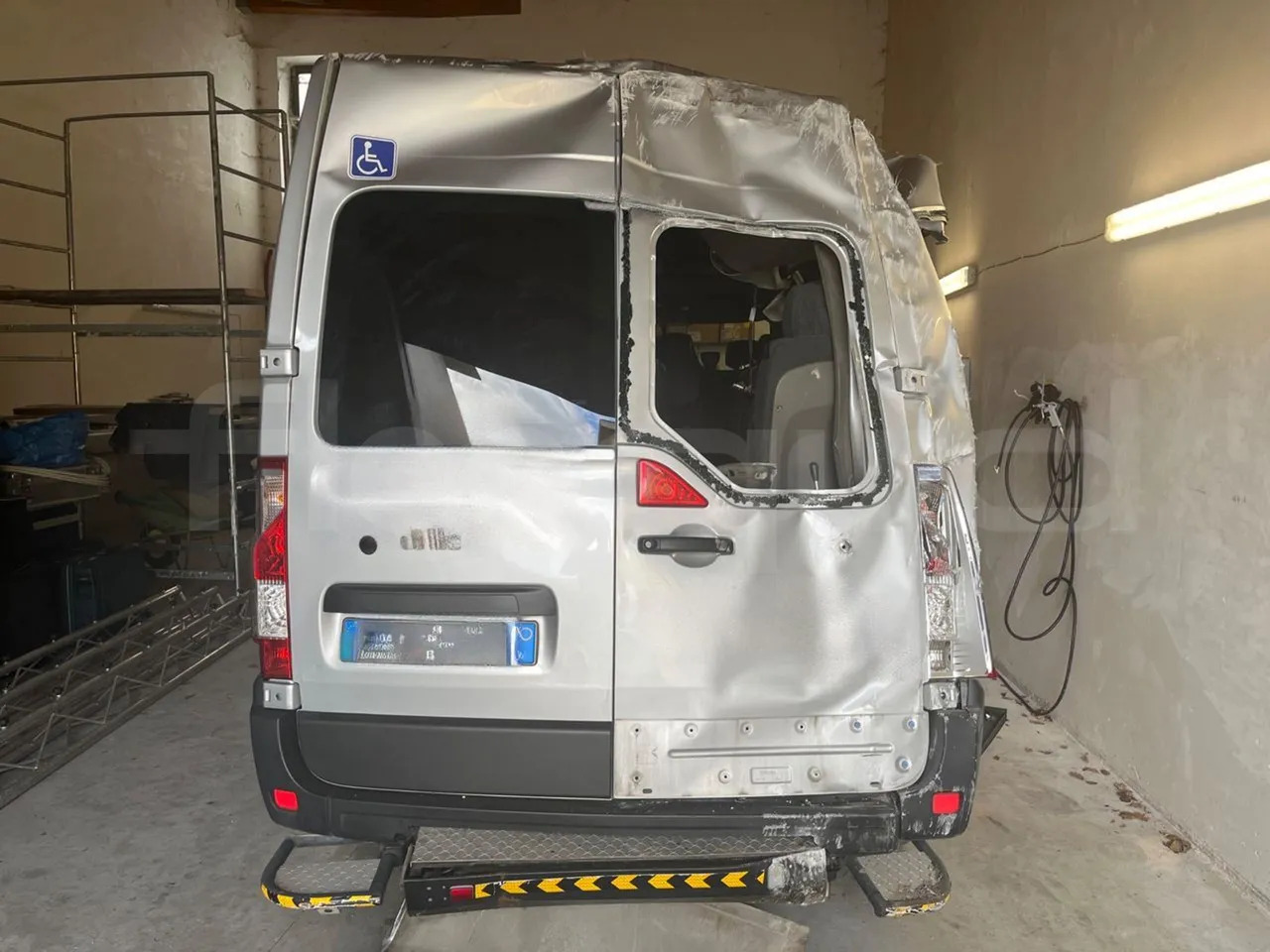 Opel Movano - Minibus, Furgon pasagjerësh: foto 4 Opel Movano - Minibus, Furgon pasagjerësh: foto 4