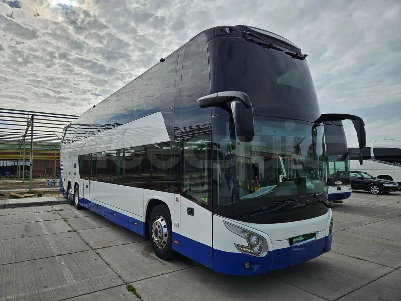 Vdl Futura - Autobus me kabinë të dyfishtë: foto 1 Vdl Futura - Autobus me kabinë të dyfishtë: foto 1