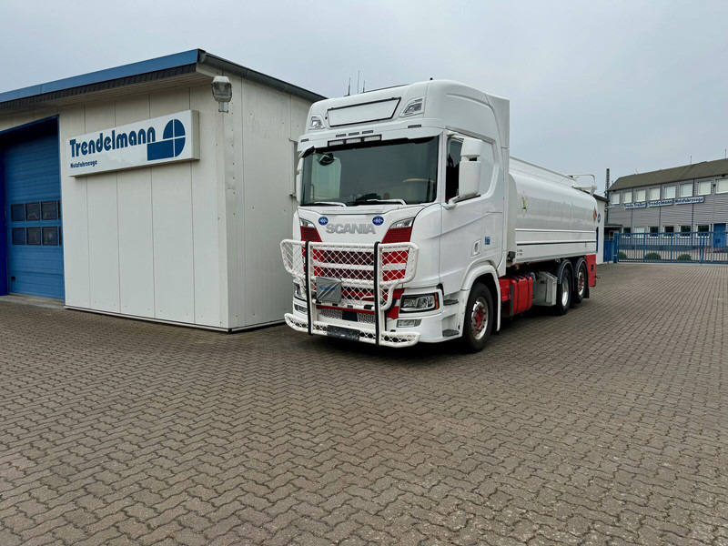 Scania R 500 Tankwagen Benzin-Diesel Oben und Unten Belfüllung - Autobot: foto 1 Scania R 500 Tankwagen Benzin-Diesel Oben und Unten Belfüllung - Autobot: foto 1