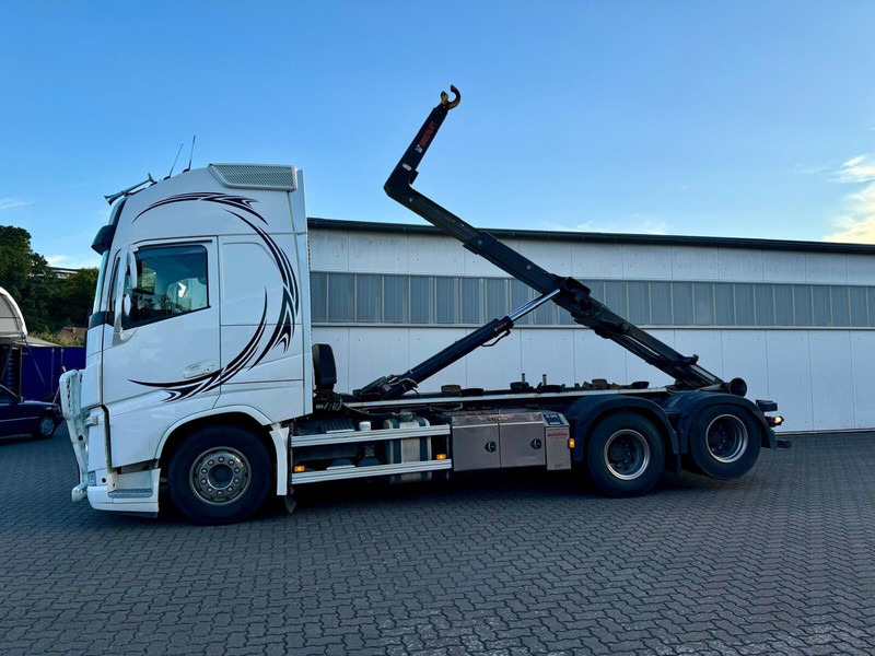 Volvo FH 540 6x4 Liftachse ARK-Hooklift-Funk-Radio-Comand Retarder - Kamion vetëngarkues: foto 2 Volvo FH 540 6x4 Liftachse ARK-Hooklift-Funk-Radio-Comand Retarder - Kamion vetëngarkues: foto 2