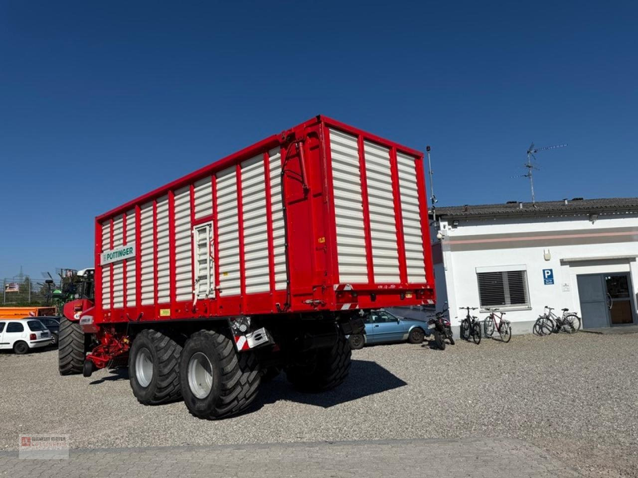 Pöttinger JUMBO 6600 L POWERMATIC - Vagon vetëngarkues: foto 2 Pöttinger JUMBO 6600 L POWERMATIC - Vagon vetëngarkues: foto 2