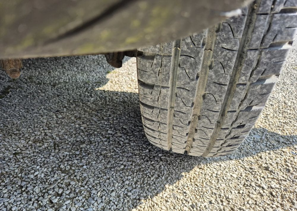 Kamioncine vetëshkarkuese Iveco 50C15 3.0 150KM 35c15: foto 10 Kamioncine vetëshkarkuese Iveco 50C15 3.0 150KM 35c15: foto 10