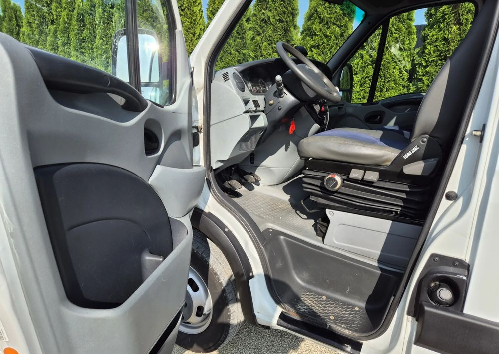 Iveco 50C15 3.0 150KM 35c15 - Kamioncine vetëshkarkuese: foto 5 Iveco 50C15 3.0 150KM 35c15 - Kamioncine vetëshkarkuese: foto 5