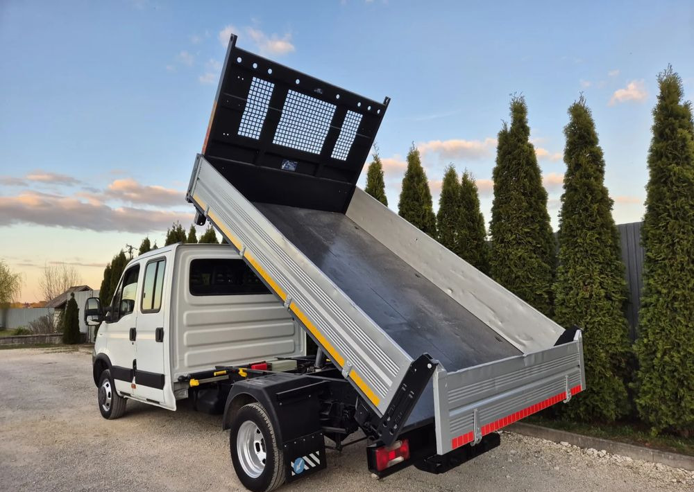 Iveco 50c15 3.0 150KM Brygadówka - Kamioncine vetëshkarkuese: foto 3 Iveco 50c15 3.0 150KM Brygadówka - Kamioncine vetëshkarkuese: foto 3