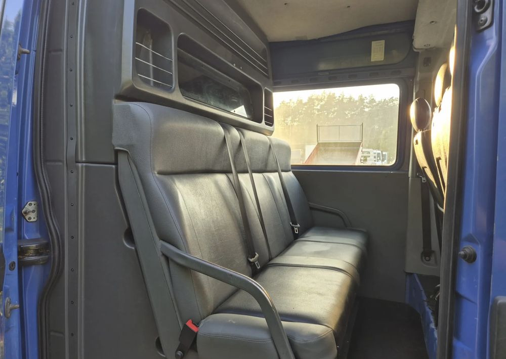 Renault MASTER 2.5 120KM Dubel Kabina - Furgon: foto 5 Renault MASTER 2.5 120KM Dubel Kabina - Furgon: foto 5