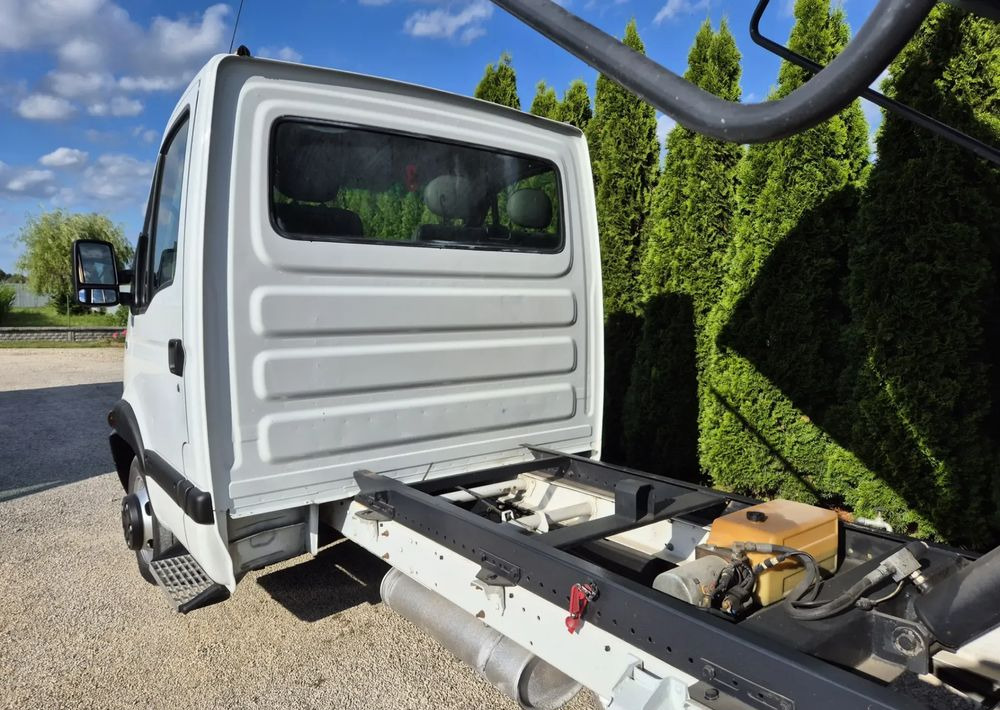 Renault Mascott Silnik Iveco 2.8 130KM - Kamioncine vetëshkarkuese: foto 4 Renault Mascott Silnik Iveco 2.8 130KM - Kamioncine vetëshkarkuese: foto 4