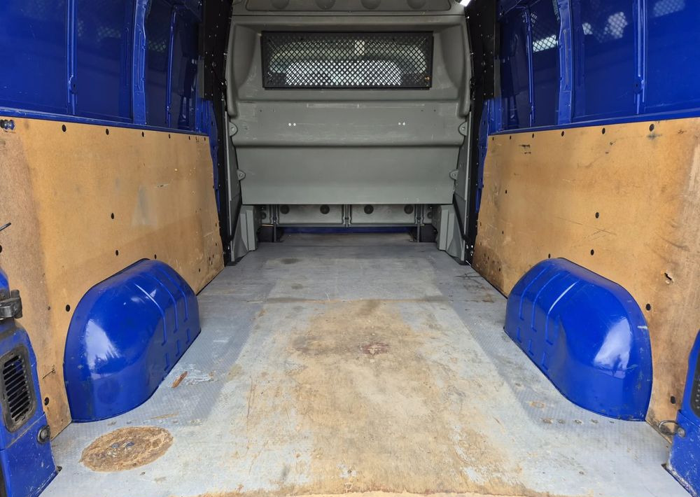 Renault Master 2.3 165KM Brygadówka - Kamioncine dopio kabinë: foto 4 Renault Master 2.3 165KM Brygadówka - Kamioncine dopio kabinë: foto 4