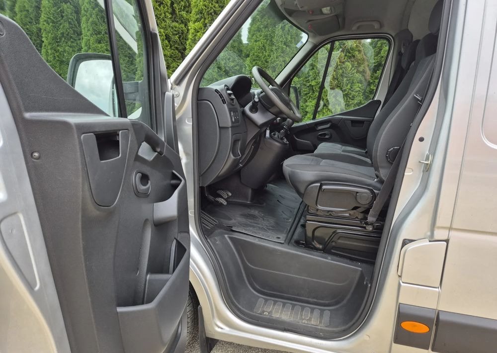 Renault Master 2.3 165KM - Furgon: foto 5 Renault Master 2.3 165KM - Furgon: foto 5