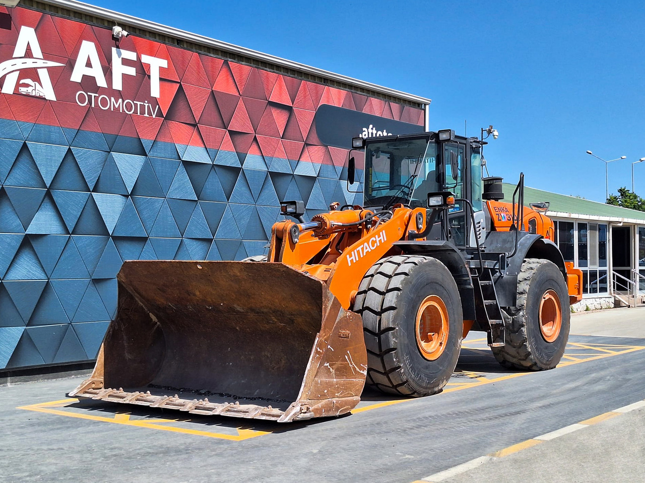 HITACHI ZW 310-5A - Fadrom me goma: foto 1 HITACHI ZW 310-5A - Fadrom me goma: foto 1