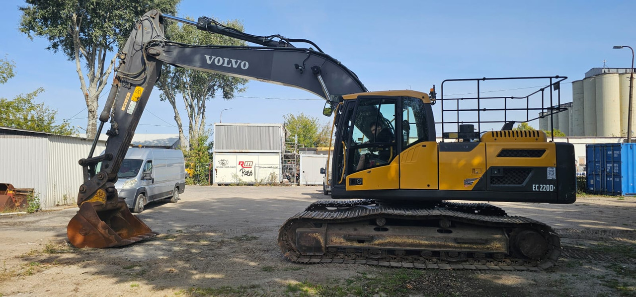 VOLVO EC220DL - Ekskavator me zinxhirë: foto 2 VOLVO EC220DL - Ekskavator me zinxhirë: foto 2