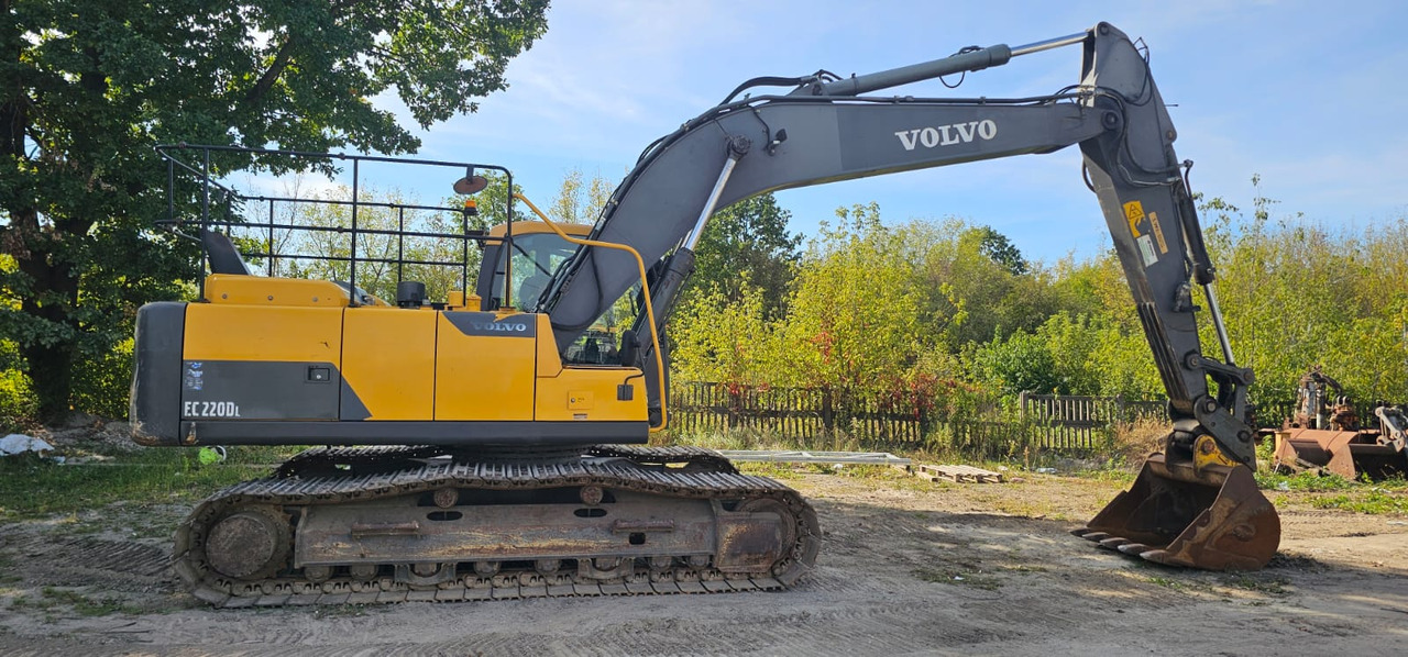 VOLVO EC220DL - Ekskavator me zinxhirë: foto 3 VOLVO EC220DL - Ekskavator me zinxhirë: foto 3
