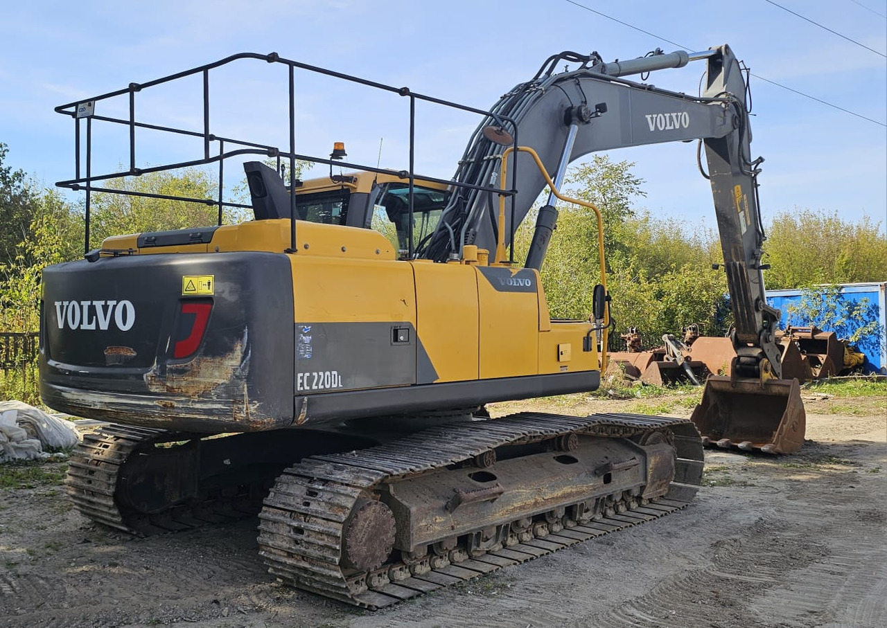 VOLVO EC220DL - Ekskavator me zinxhirë: foto 5 VOLVO EC220DL - Ekskavator me zinxhirë: foto 5