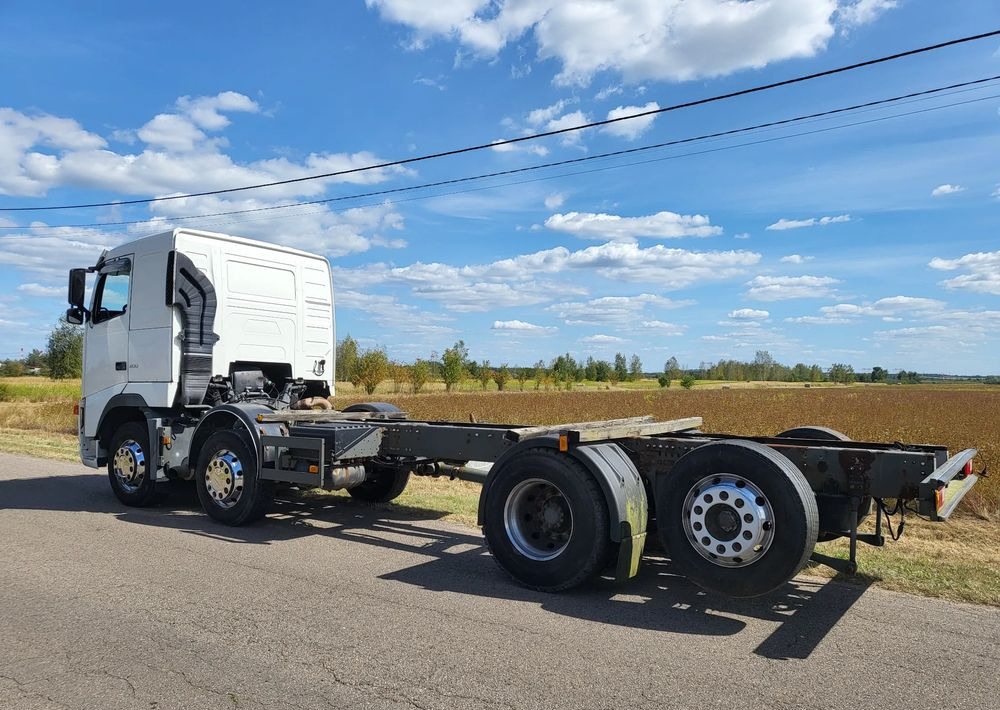 Volvo FH 500 8x2 - Kamion kabinë-shasi: foto 5 Volvo FH 500 8x2 - Kamion kabinë-shasi: foto 5
