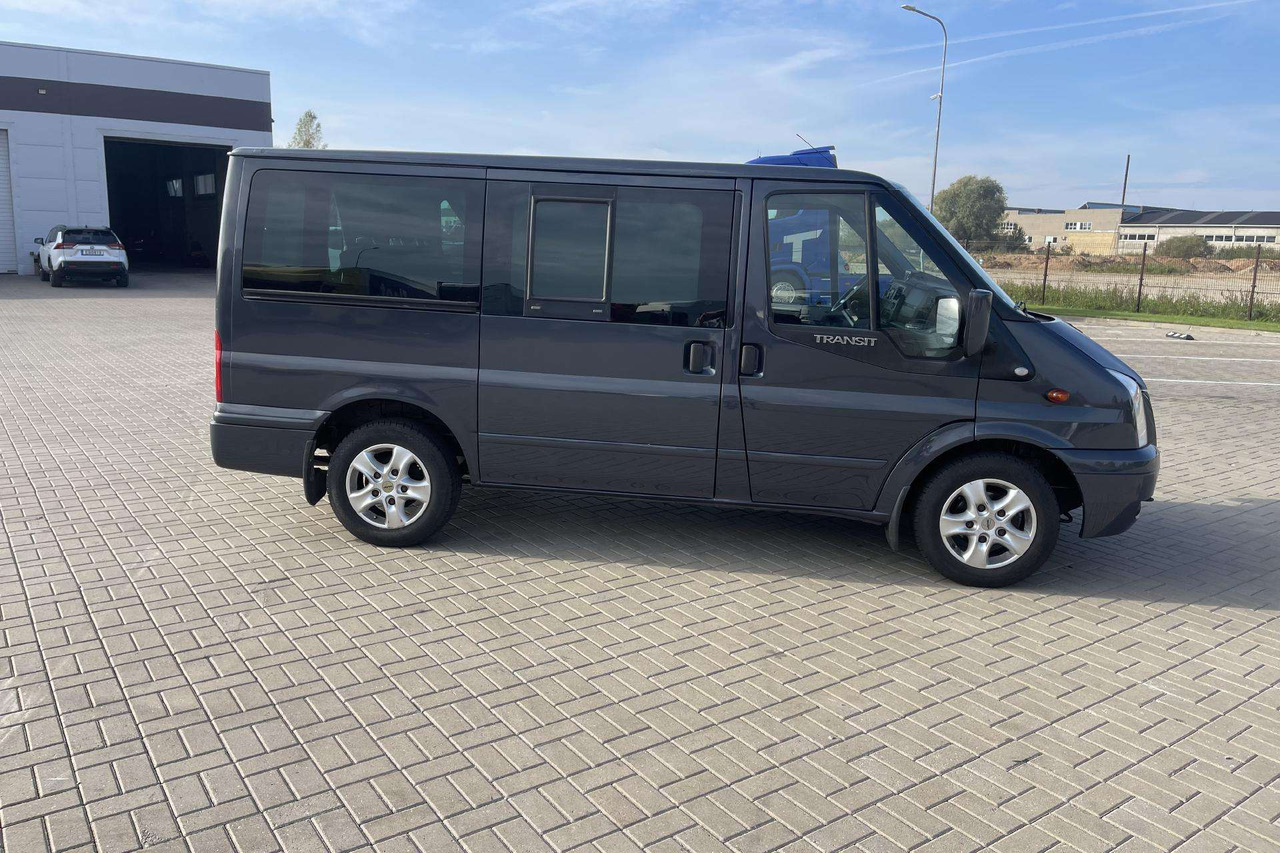 Ford Transit - Minibus, Furgon pasagjerësh: foto 3 Ford Transit - Minibus, Furgon pasagjerësh: foto 3