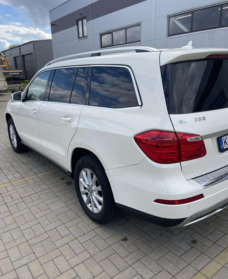 Mercedes-Benz GL350 - SUV: foto 5 Mercedes-Benz GL350 - SUV: foto 5