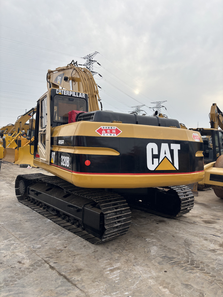 CATERPILLAR 320BL used excavator low price for sale caterpillar - Ekskavator me zinxhirë: foto 2 CATERPILLAR 320BL used excavator low price for sale caterpillar - Ekskavator me zinxhirë: foto 2