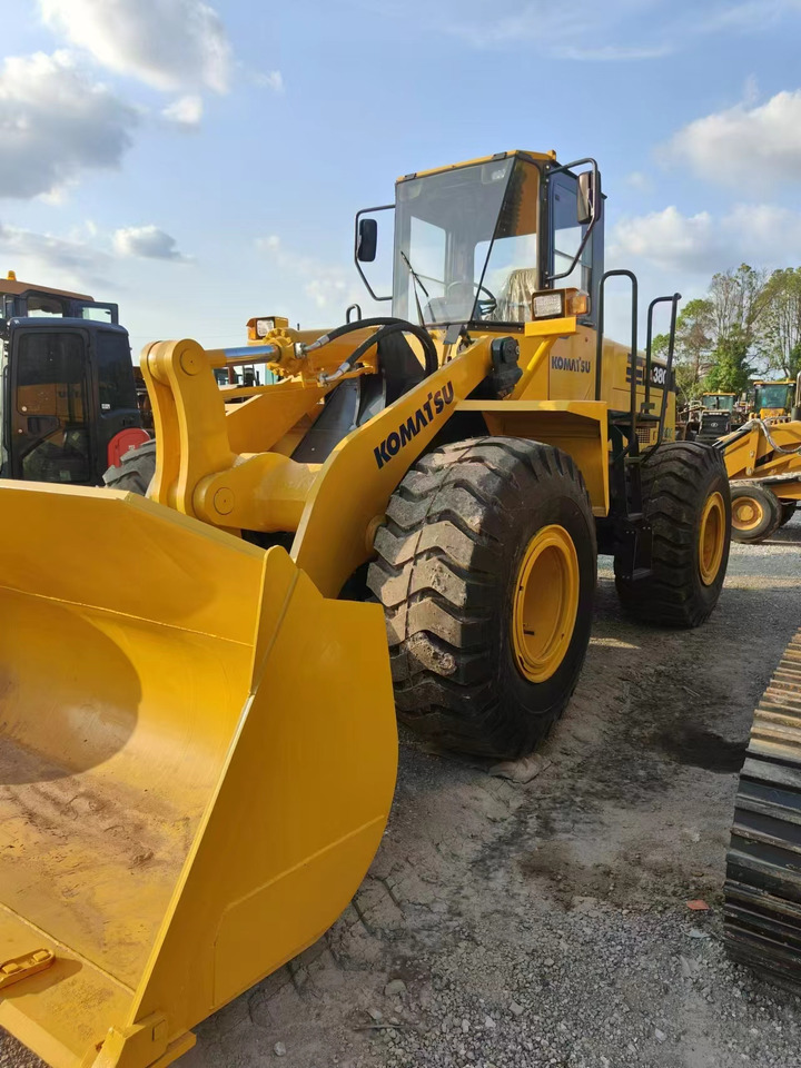 KOMATSU wa380 - Fadrom me goma: foto 5 KOMATSU wa380 - Fadrom me goma: foto 5