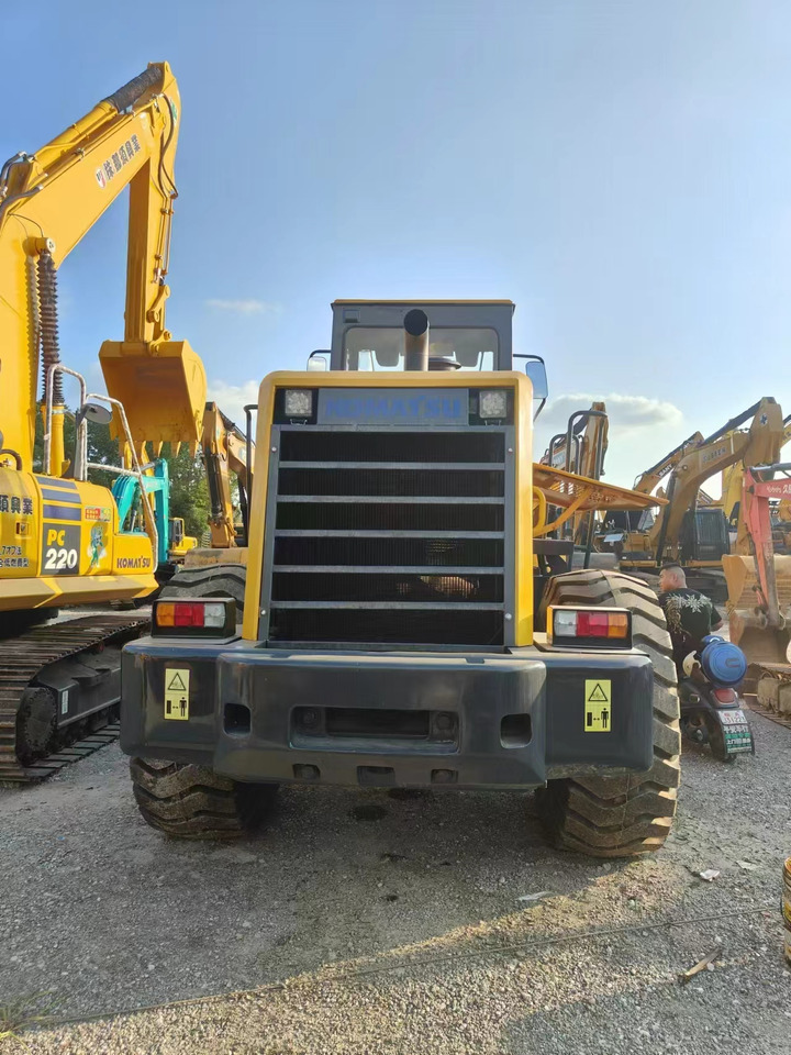KOMATSU wa380 Low hours, direct supply from the source, lower prices - Fadrom me goma: foto 2 KOMATSU wa380 Low hours, direct supply from the source, lower prices - Fadrom me goma: foto 2