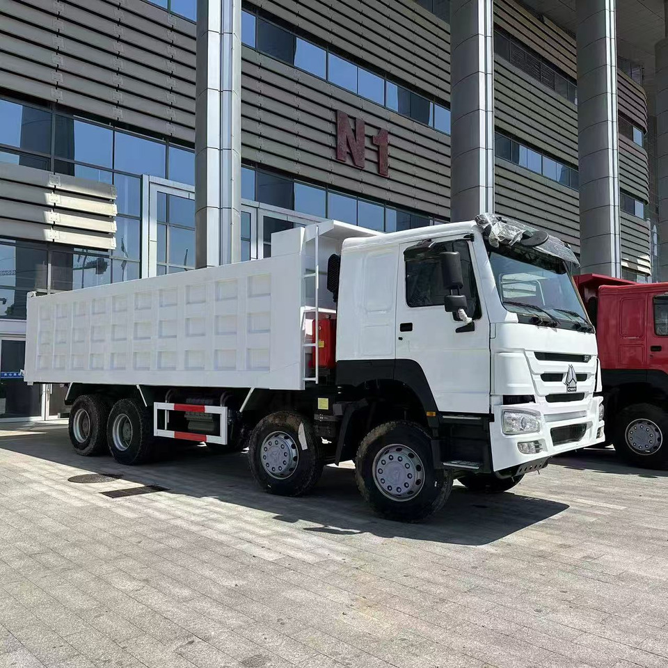 SINOTRUK howo 371 8x4 dump truck - Shkarkues: foto 3 SINOTRUK howo 371 8x4 dump truck - Shkarkues: foto 3