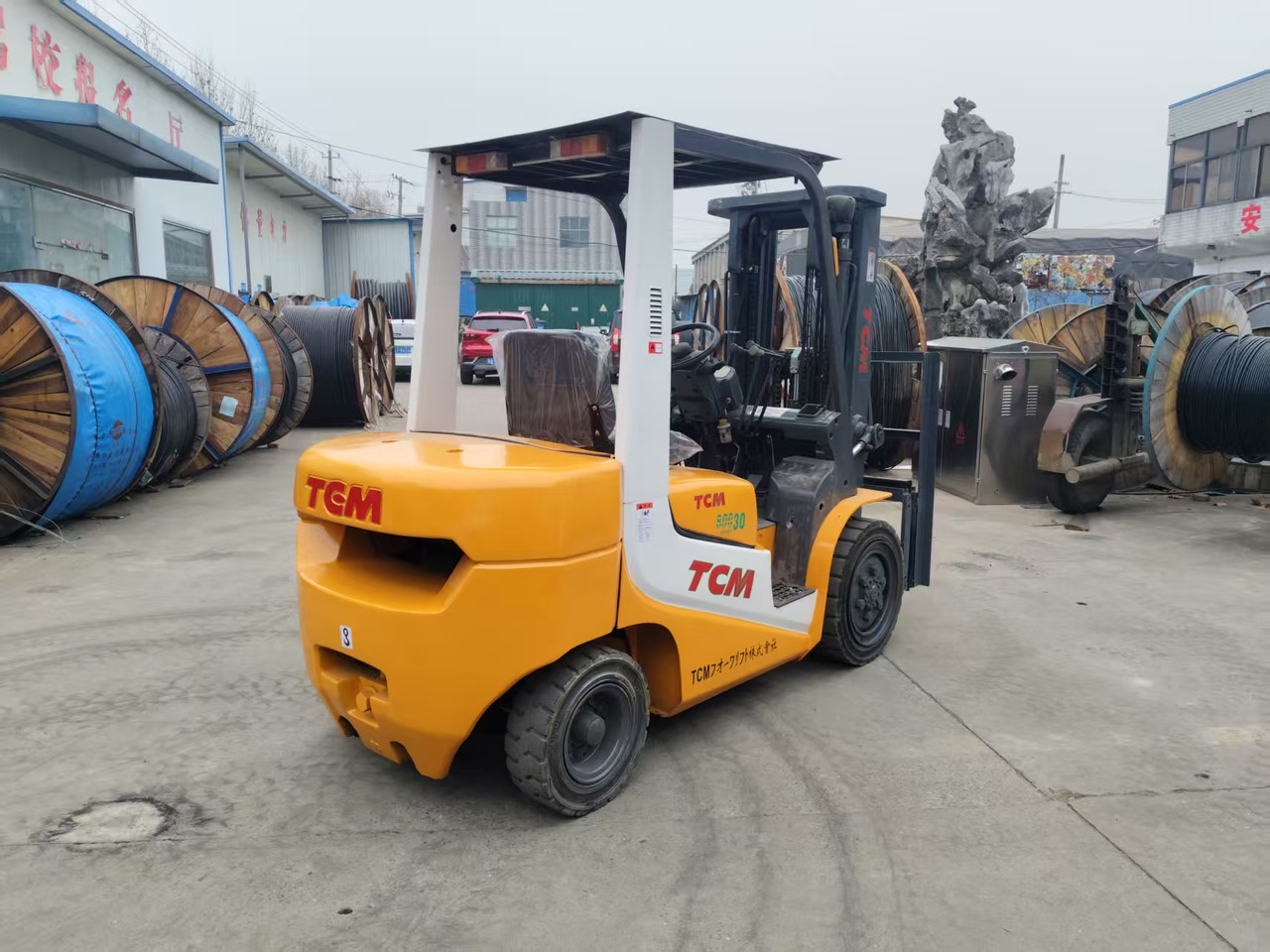 TCM FD30 Japan brand used 3 ton 4.5m diesel forklift Customizable mast clamps - Pirun më naftë: foto 5 TCM FD30 Japan brand used 3 ton 4.5m diesel forklift Customizable mast clamps - Pirun më naftë: foto 5