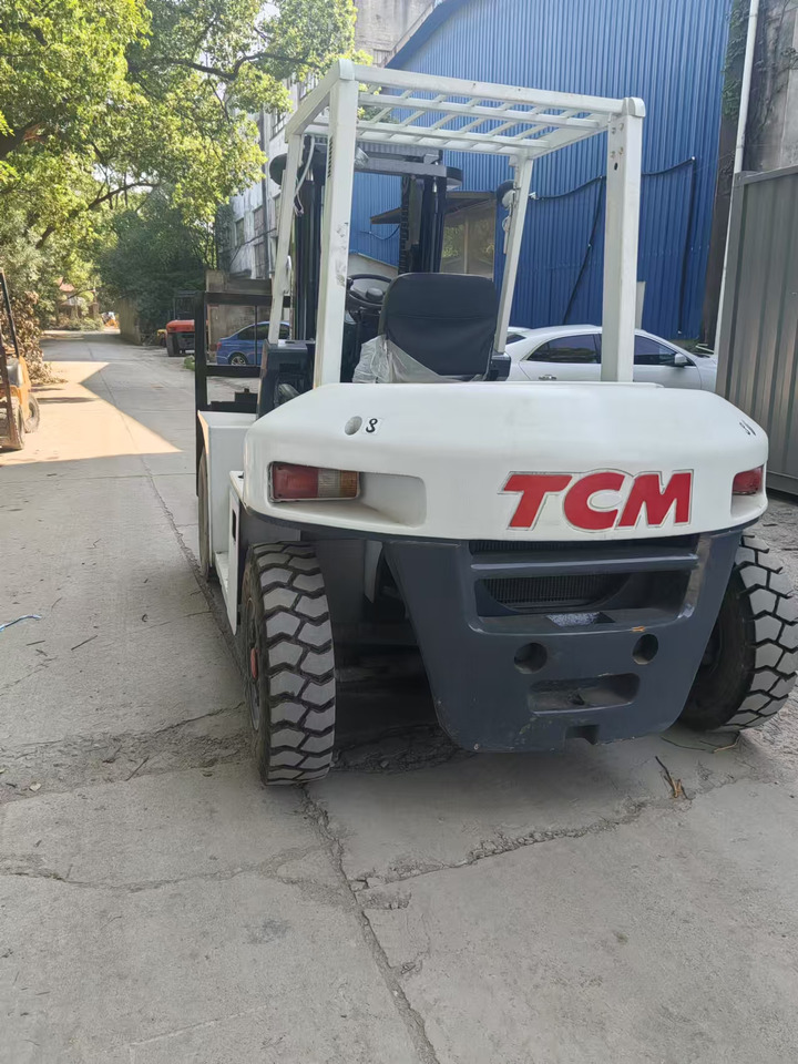 TCM FD50 Japan brand used 5 ton diesel forklift Customizable mast clamps - Pirun më naftë: foto 3 TCM FD50 Japan brand used 5 ton diesel forklift Customizable mast clamps - Pirun më naftë: foto 3