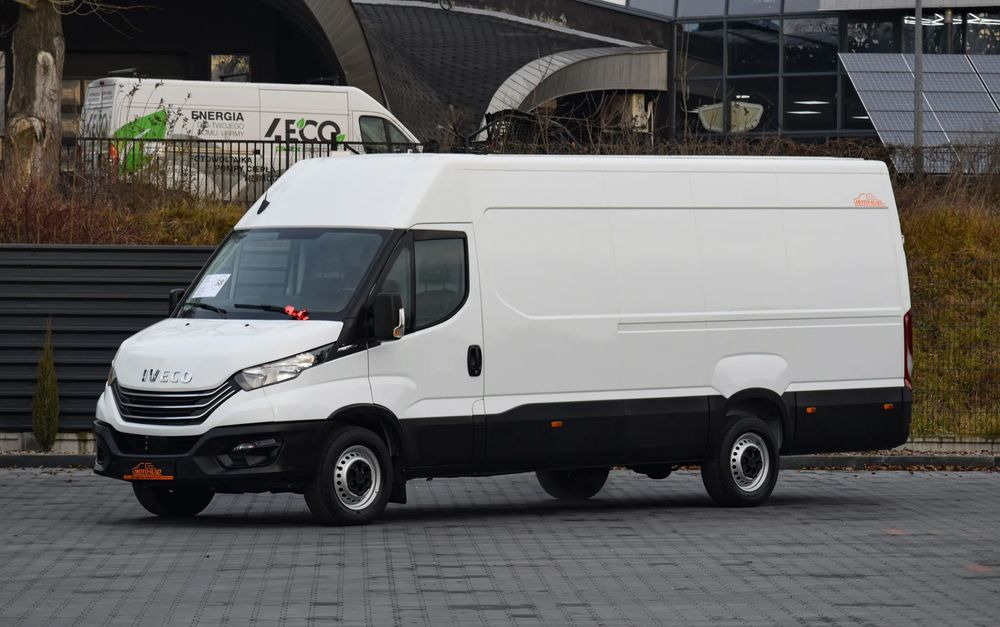 Iveco DAILY MAXI 35S14 / 2.3 - 140 KM / AUTOMAT HI-MATIC / NOWY MODEL / 3 OSOBY / DOSTAWCZE / BLASZAK / KAMERA COFANIA / TEMPOMAT / KLIMA / 2022 / SERWISOWANY / SPROWADZONY Z NIEMIEC - Furgon: foto 1 Iveco DAILY MAXI 35S14 / 2.3 - 140 KM / AUTOMAT HI-MATIC / NOWY MODEL / 3 OSOBY / DOSTAWCZE / BLASZAK / KAMERA COFANIA / TEMPOMAT / KLIMA / 2022 / SERWISOWANY / SPROWADZONY Z NIEMIEC - Furgon: foto 1