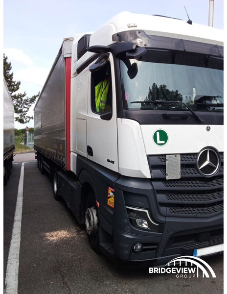 Mercedes-Benz Actros 1845 RETARDER - Gjysmë-kamion: foto 2 Mercedes-Benz Actros 1845 RETARDER - Gjysmë-kamion: foto 2