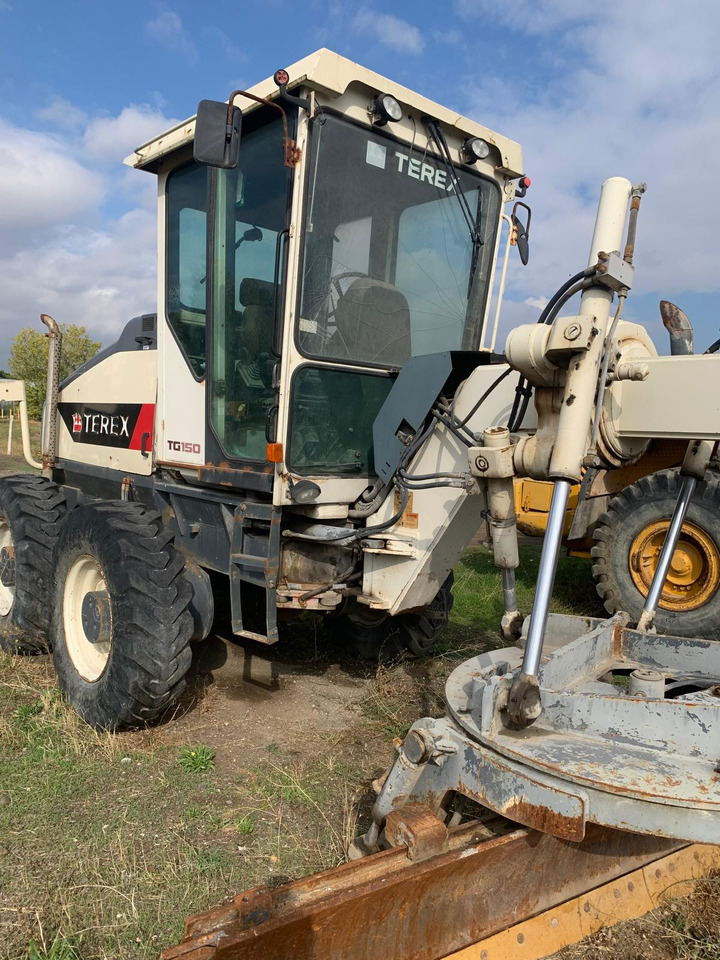 TEREX TG 150 - Makinë niveluese: foto 1 TEREX TG 150 - Makinë niveluese: foto 1