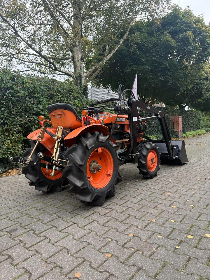 Angebot Kleintraktor Kubota B7001 mit Frontlader - Minitraktor: foto 5 Angebot Kleintraktor Kubota B7001 mit Frontlader - Minitraktor: foto 5