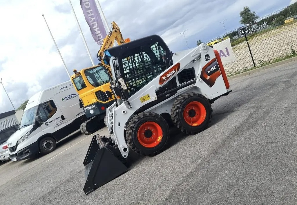 BOBCAT S450 - Mini fadrom: foto 1 BOBCAT S450 - Mini fadrom: foto 1
