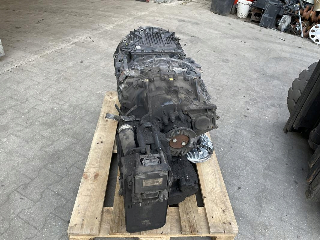 RETARDER INTARDER MAN TGX TGS CHŁODNICA OLEJU - Ftohës vaji për Kamioni: foto 1 RETARDER INTARDER MAN TGX TGS CHŁODNICA OLEJU - Ftohës vaji për Kamioni: foto 1